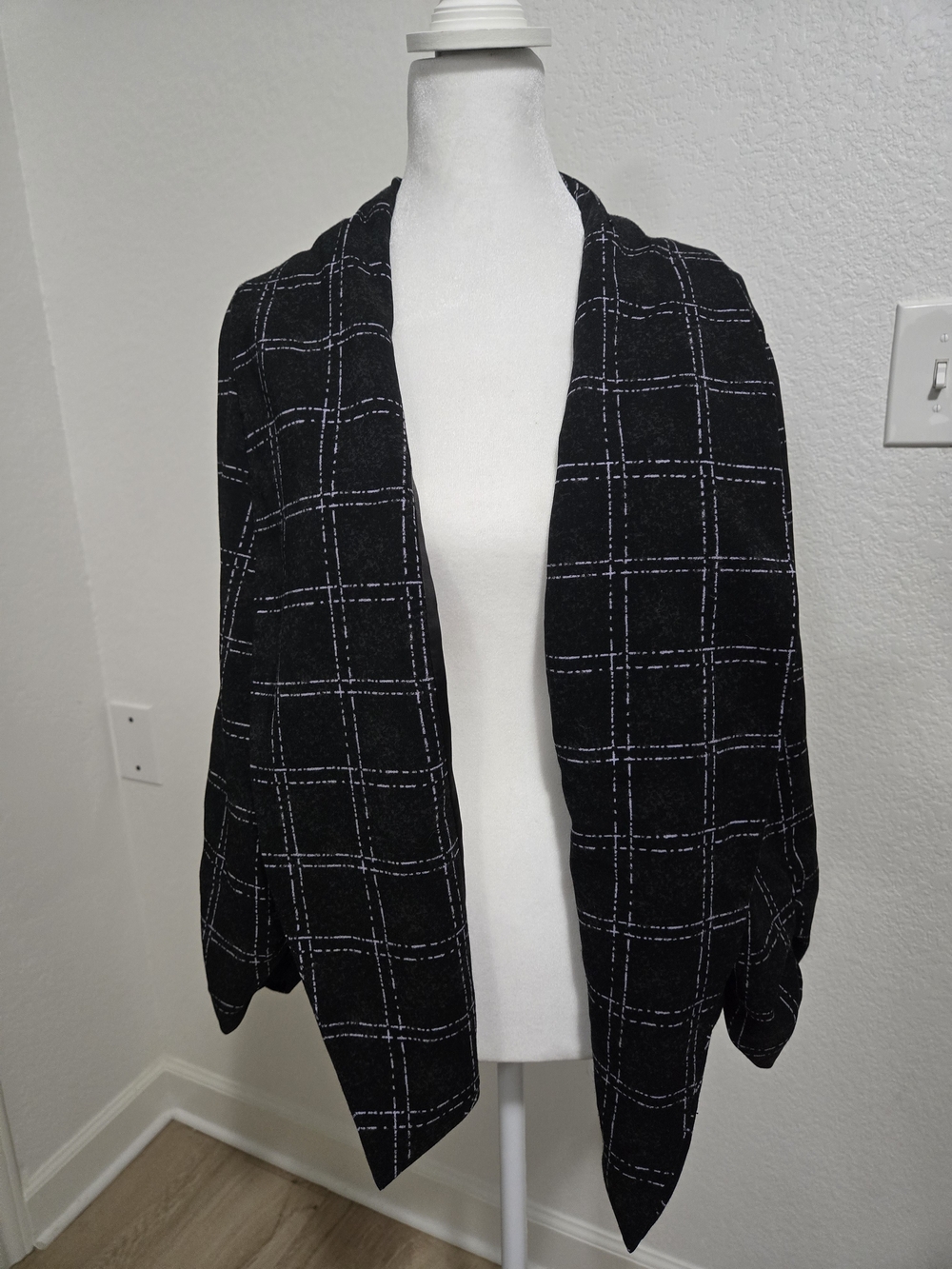 Torrid Black & White Windowpane Plaid Blazer